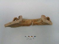 藏品(褐釉四繫罐口緣殘件)的圖片